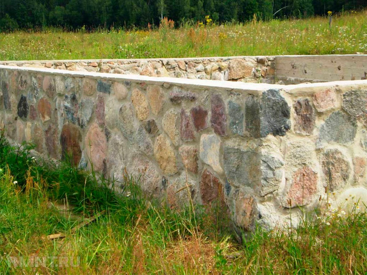 
Бутовий фундамент або фундамент з бутових каменів
