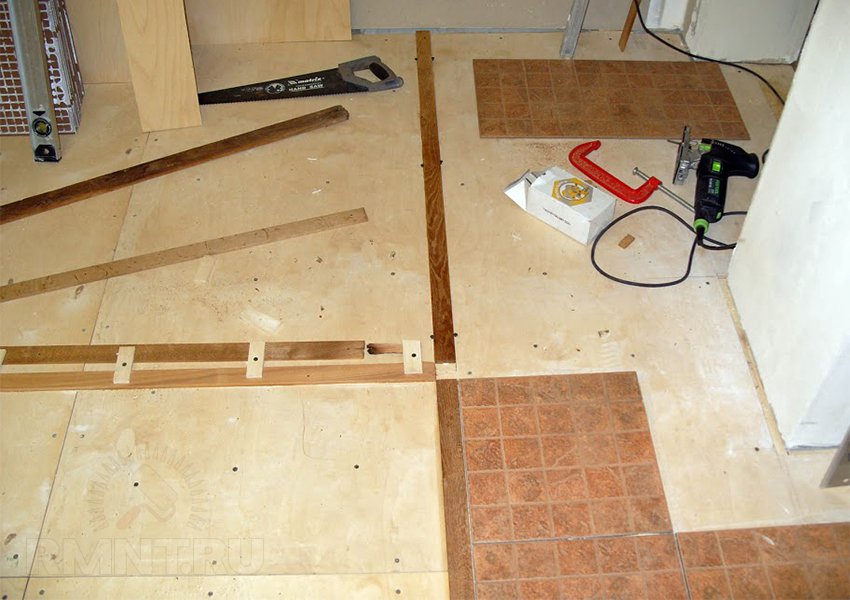 
Укладання керамограніта на дерев'яну підлогу

