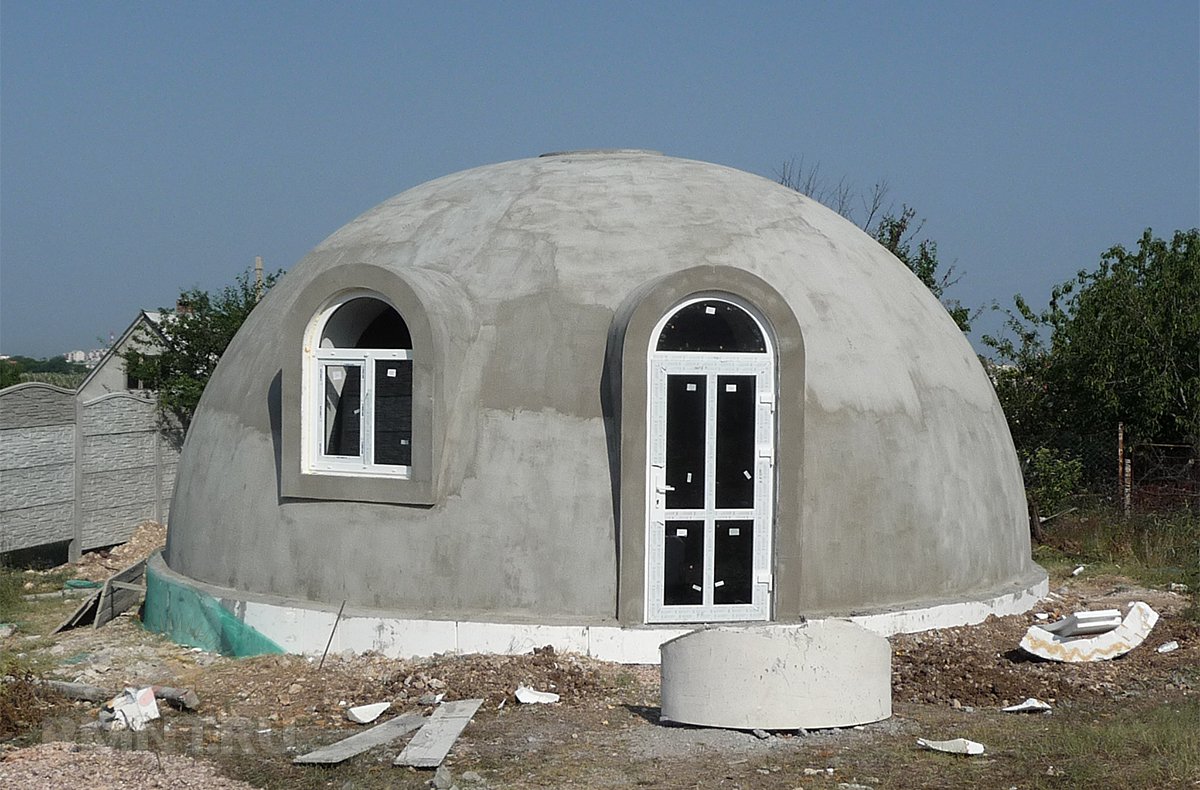 Штукатурка купольного будинку з пінополістиролу