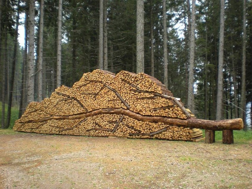 Красиво складені дрова