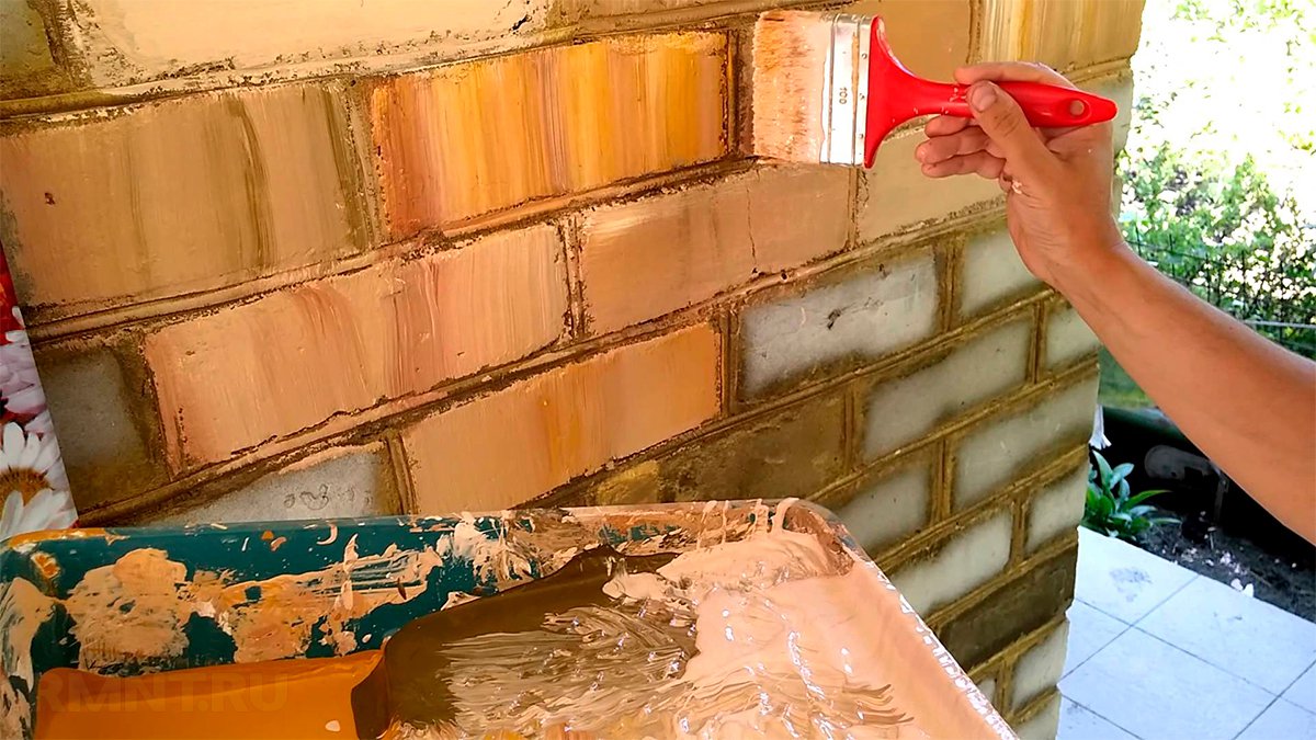 Як фарбувати цегляну стіну: чим пофарбувати цегла