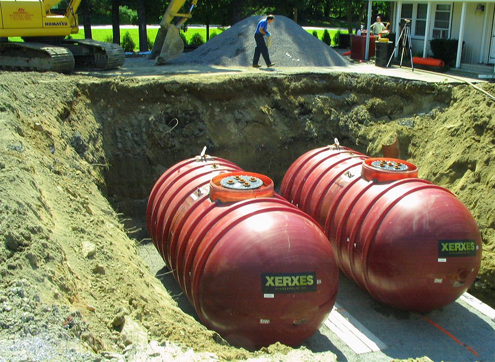 Монтаж підземних ємностей для дизельного палива